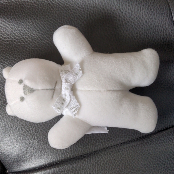 NWOT 🐻‍❄️Baby GAP bear rattle - Picture 1 of 3